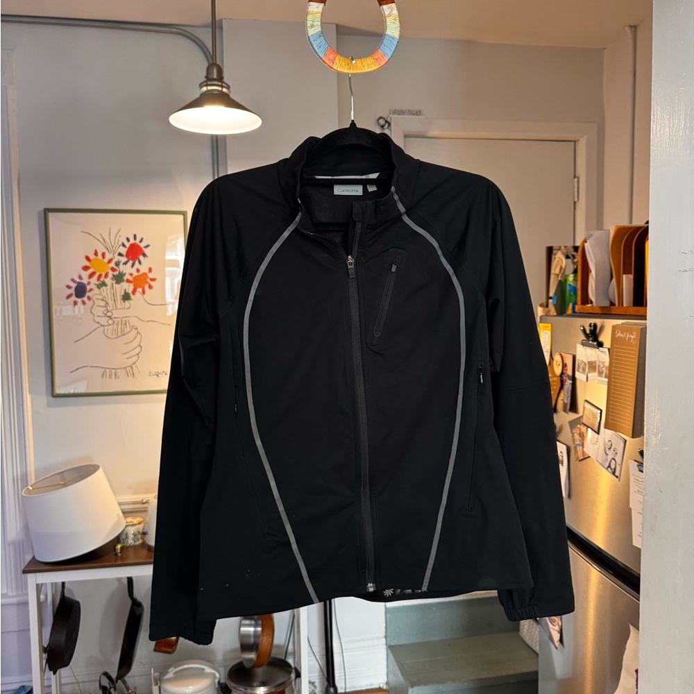 Women’s Athleta front runner jacket
